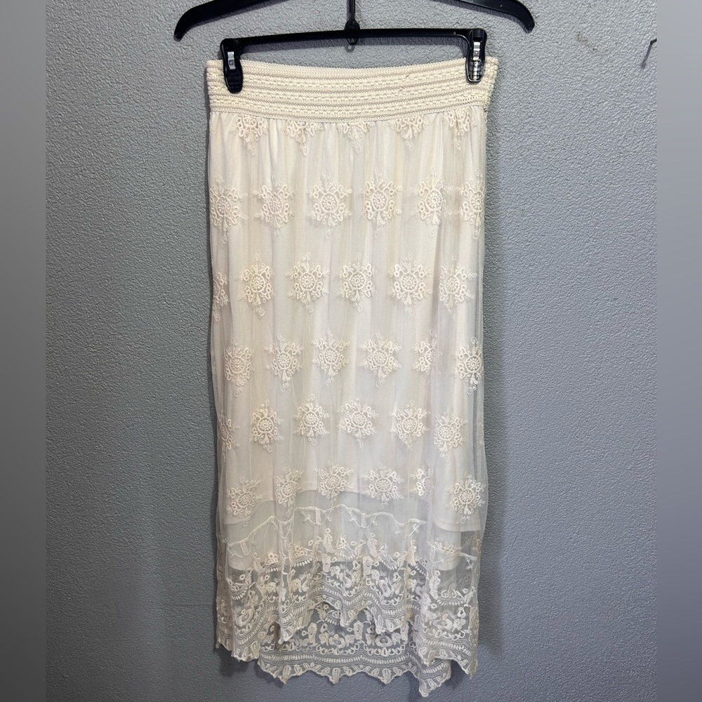 Beautiful Boho lace overlay skirt size medium